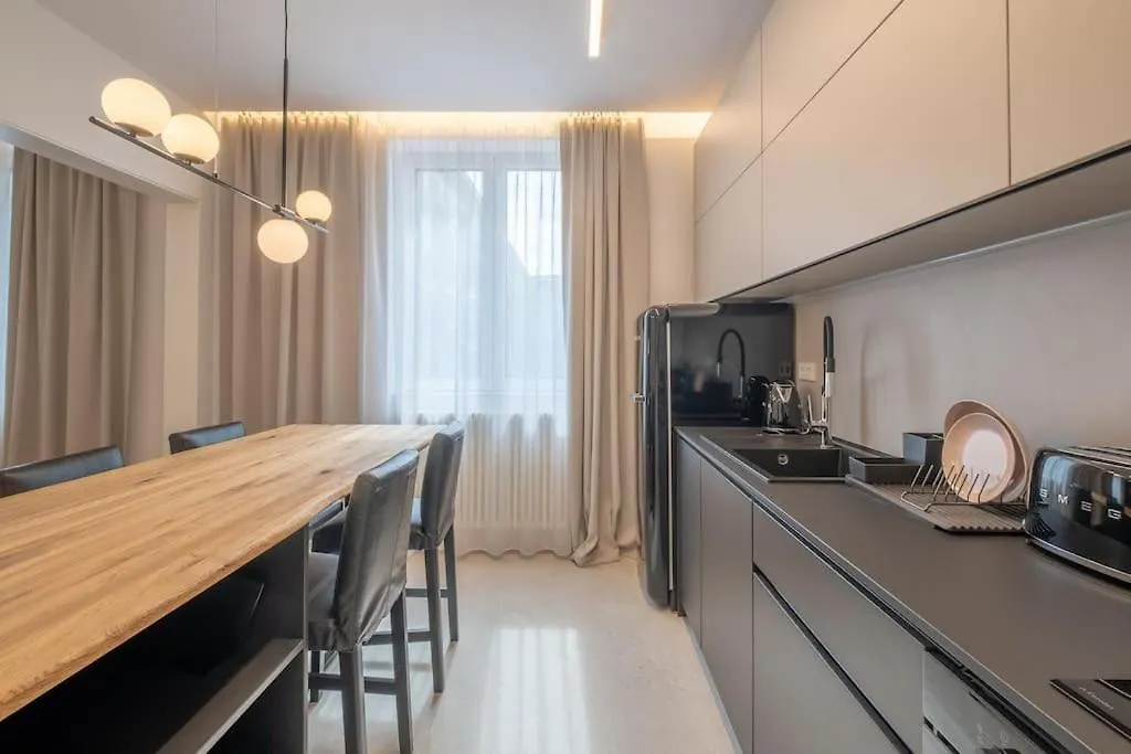 Top-Notch Location, An Exceptionally Stylish Flat Sofia Lägenhet